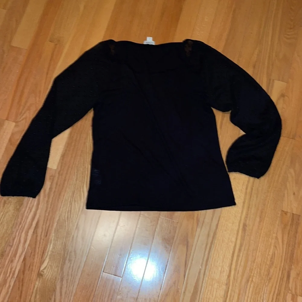 J. Crew NWOT❗️Square-neck top with sheer clip-dot sleeves Item AG088